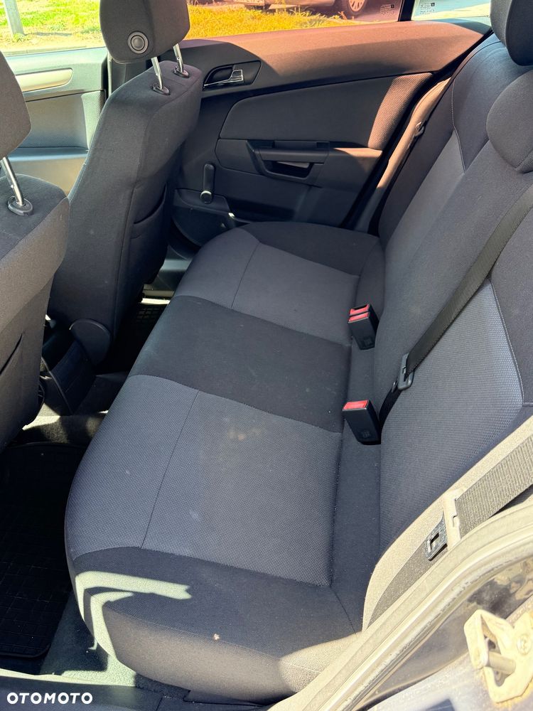 Opel Astra 1.6 Sport - 9