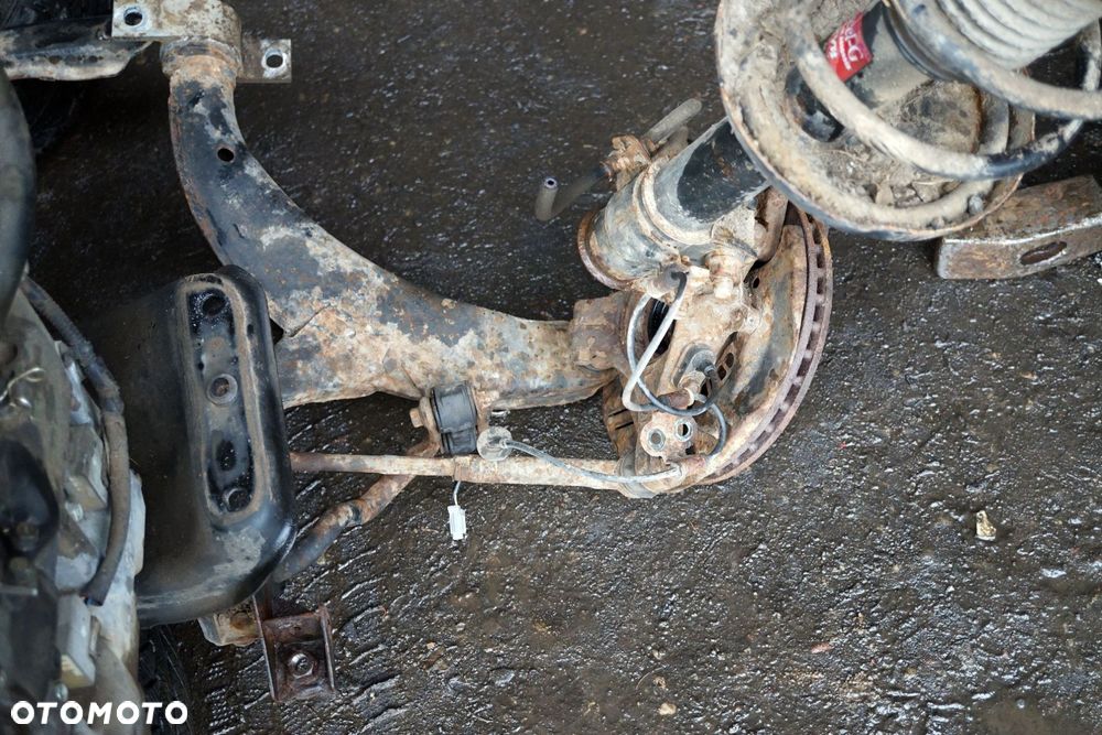 ZWROTNICA PIASTA LEWY PRZÓD IMPREZA II GG LIFT 1.5 16V 28313AE030 28052AA001 SUBARU 2006-2007 - 1