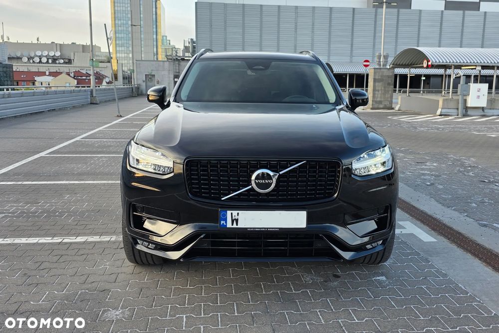 Volvo XC 90 B5 D AWD Plus Dark - 2