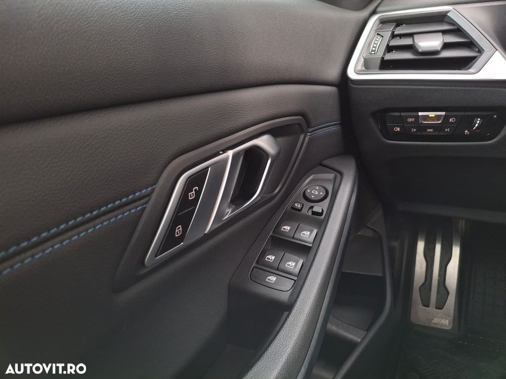 BMW Seria 3 330i AT - 29