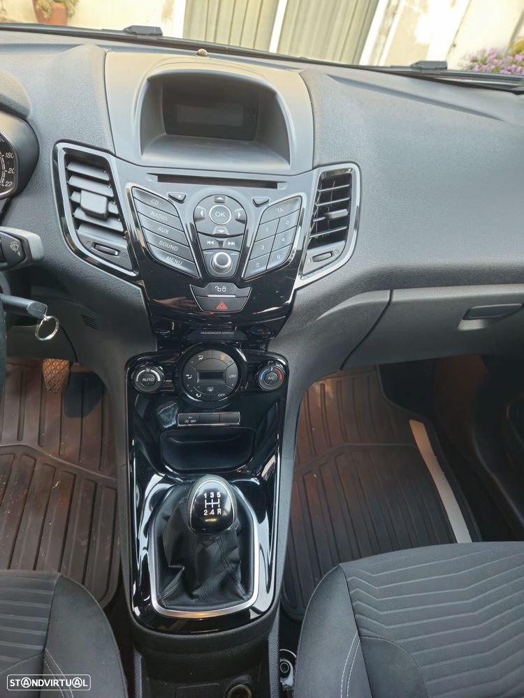 Ford Fiesta 1.0 Ti-VCT Trend - 12