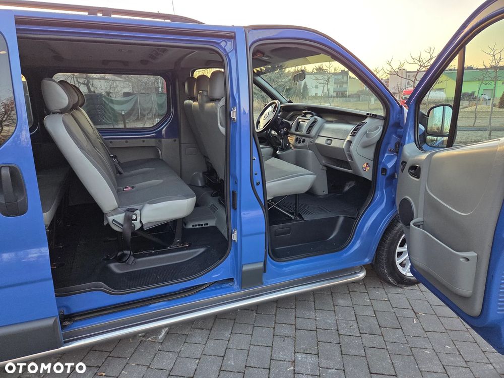 Opel Vivaro L2H1 2.9t - 16