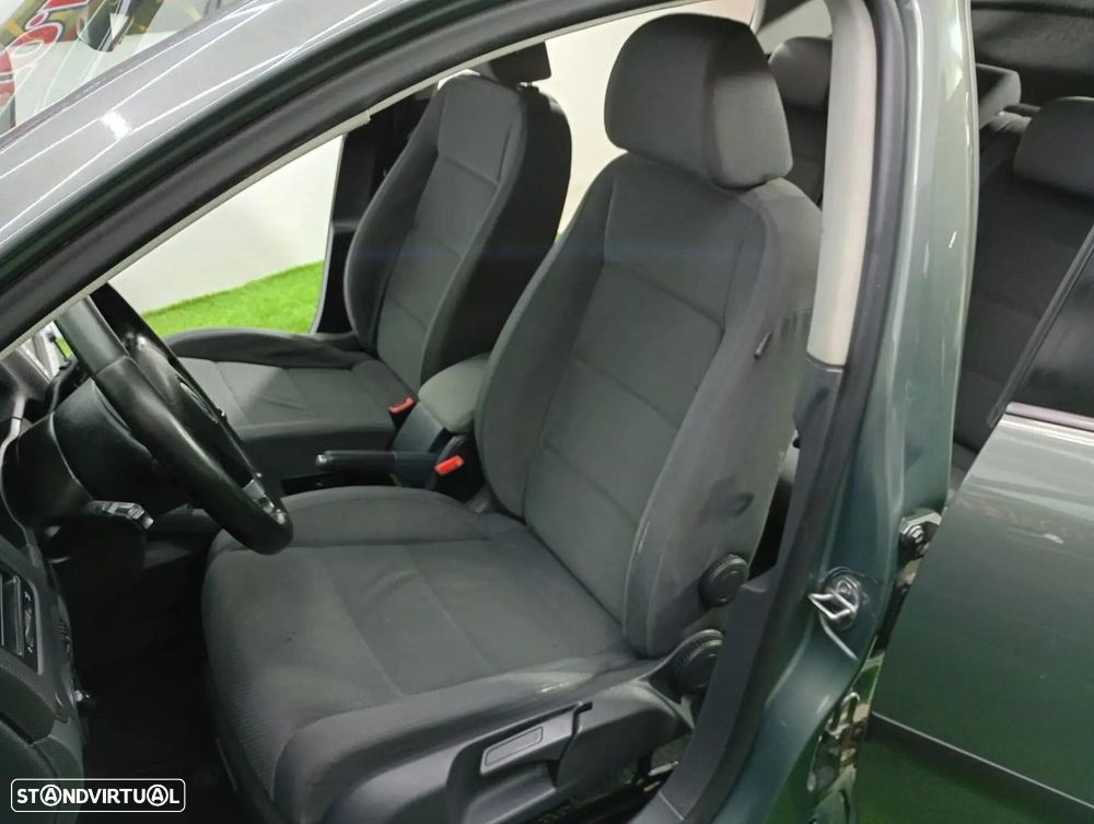 VW Golf - 26