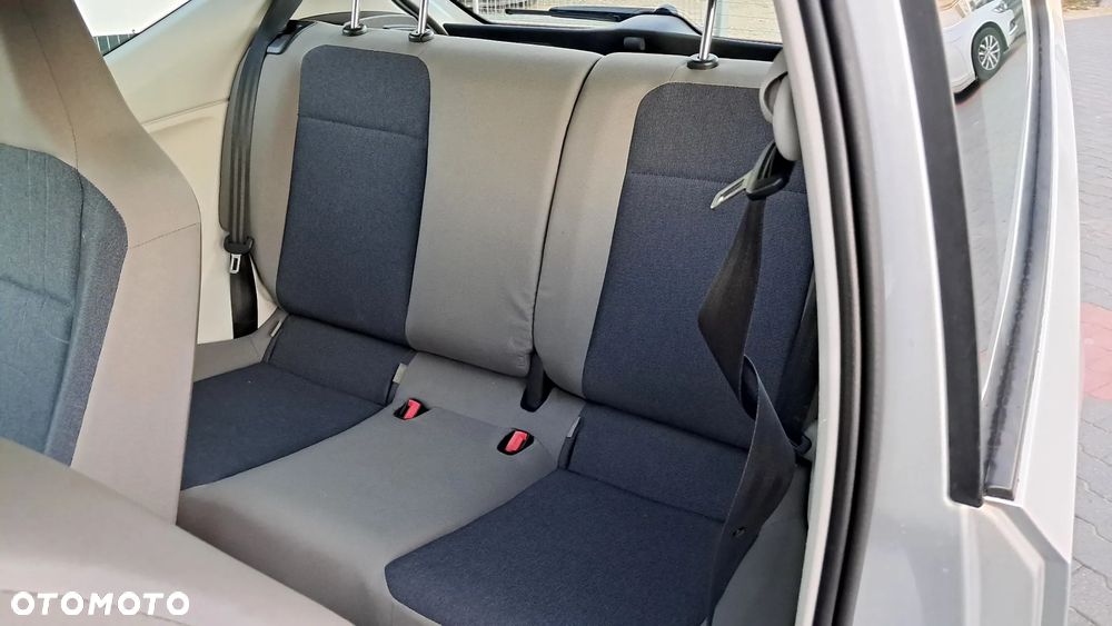 Volkswagen up! 1.0 high EU6 - 8