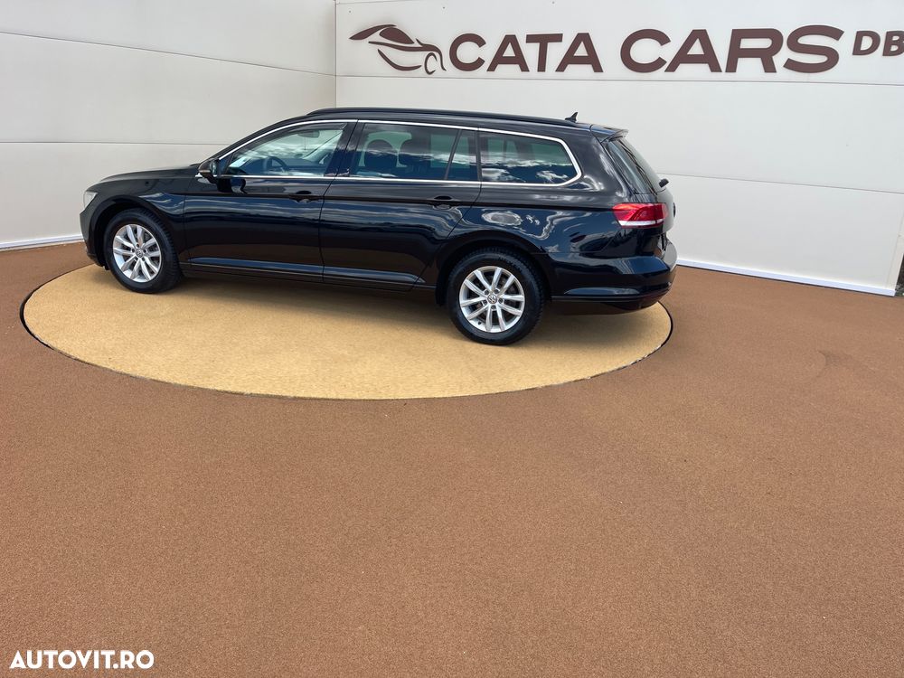 Volkswagen Passat 2.0 TDI (BlueMotion Technology) Comfortline - 9