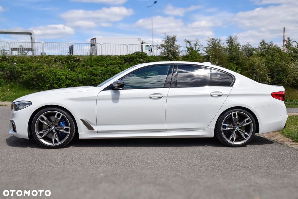 BMW Seria 5 M550i xDrive - 3