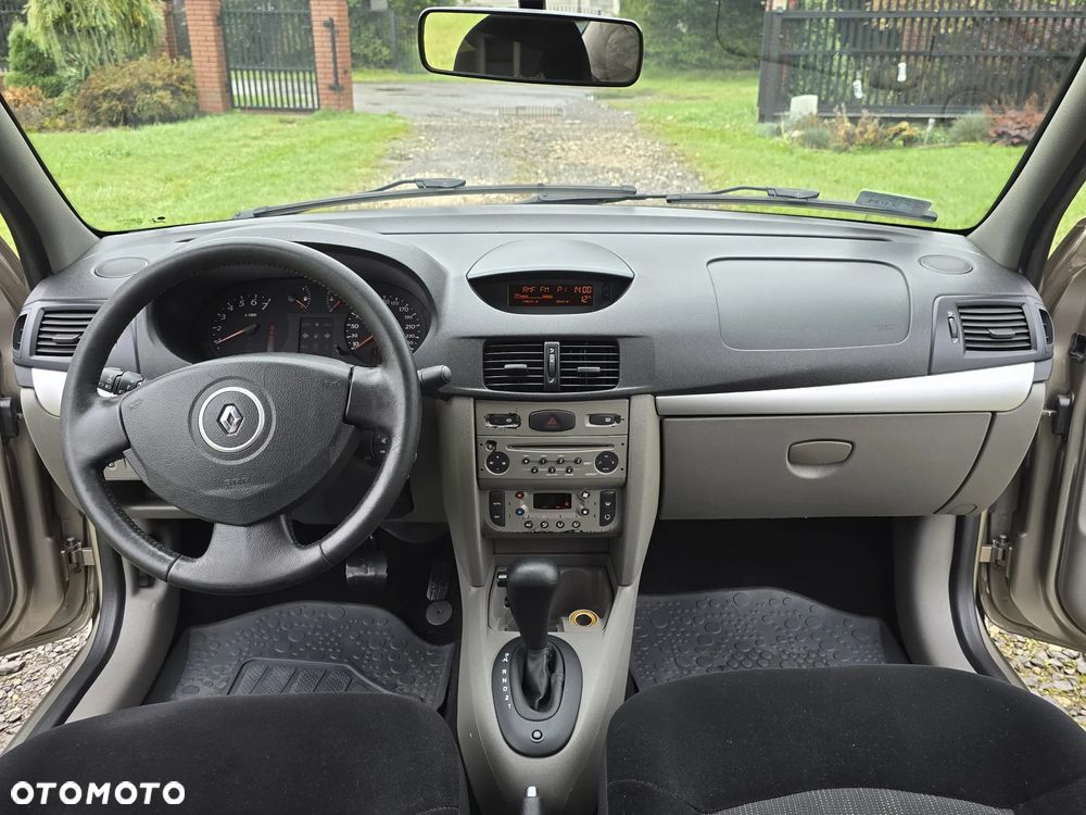 Renault Thalia 1.6 16V All Inclusive - 9