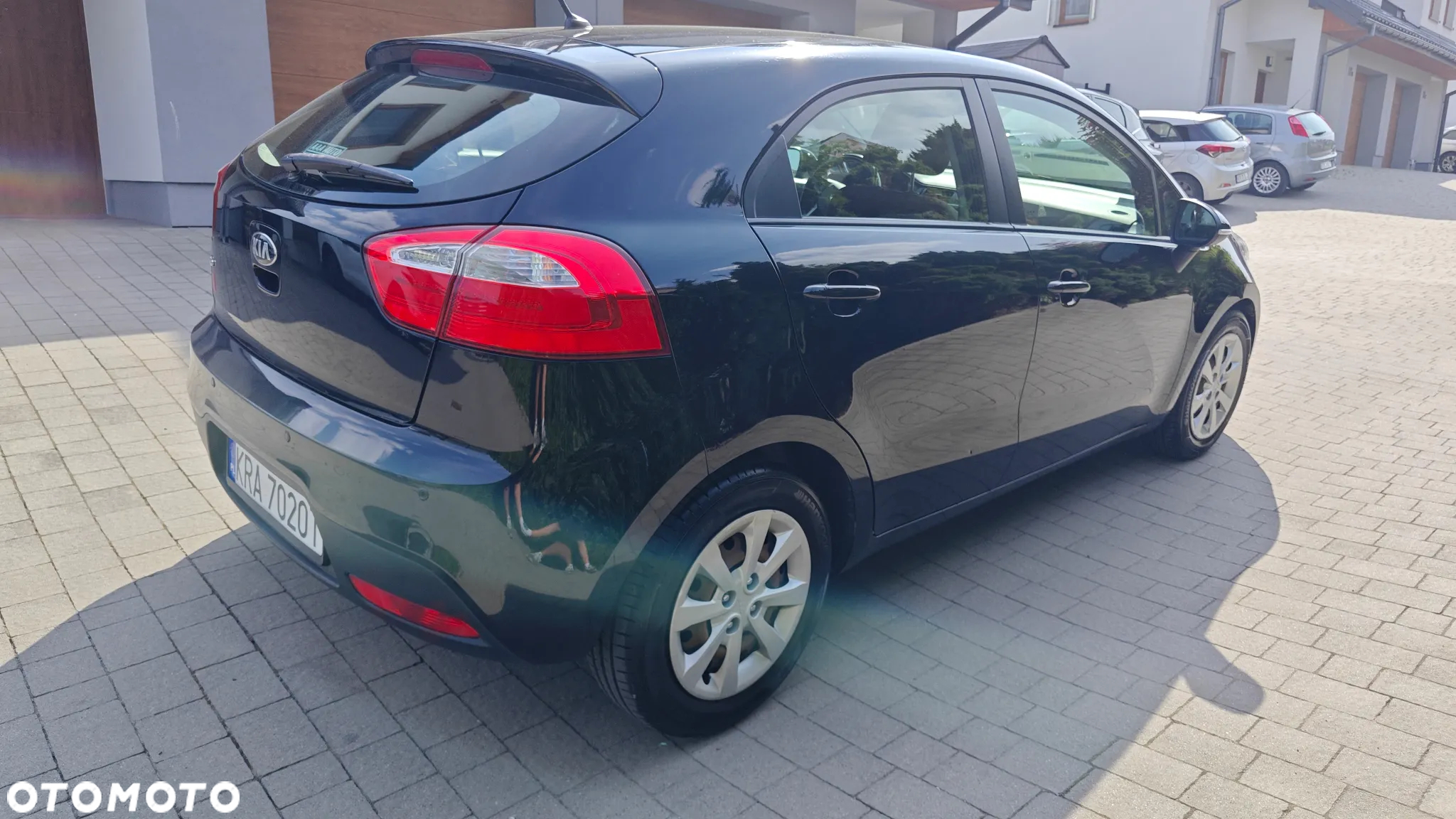Kia Rio - 8