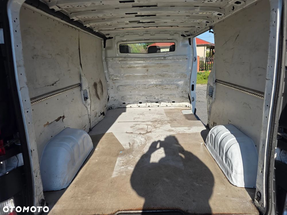 Renault Trafic - 15