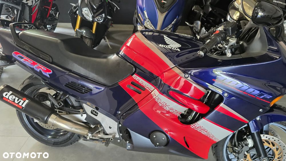Honda CBR - 29