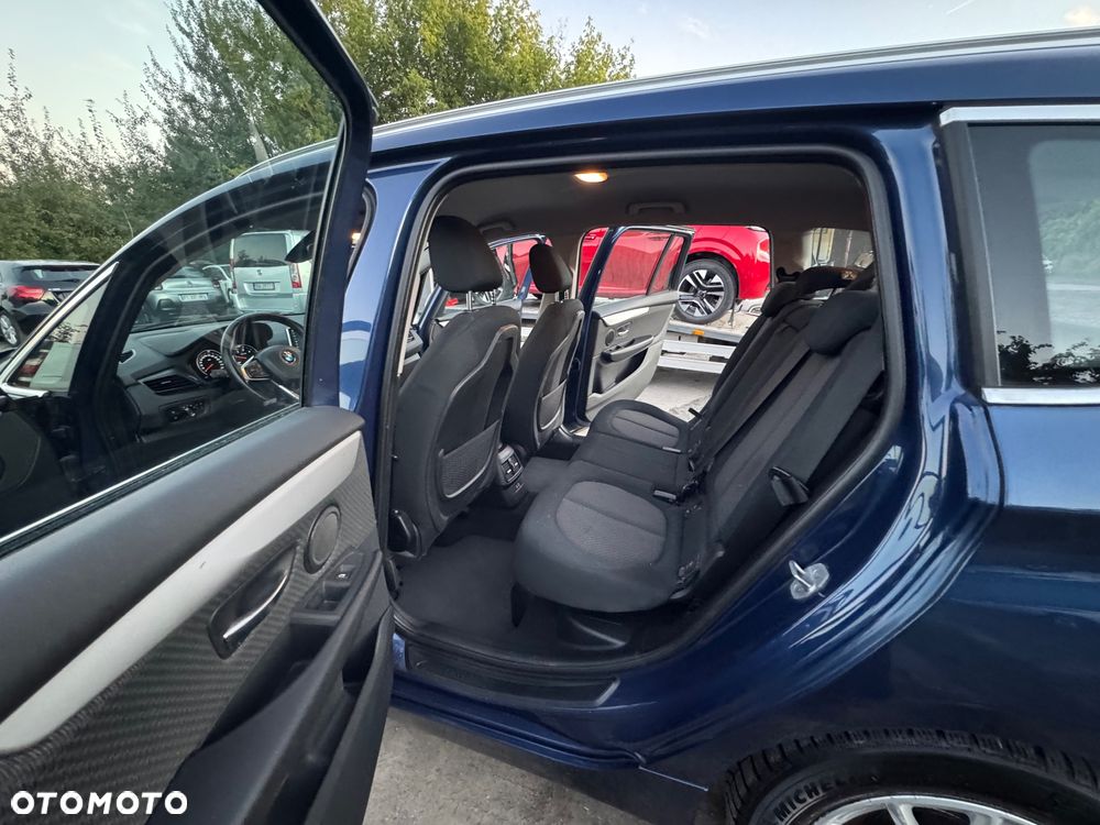 BMW Seria 2 216d Gran Tourer Sport Line - 13