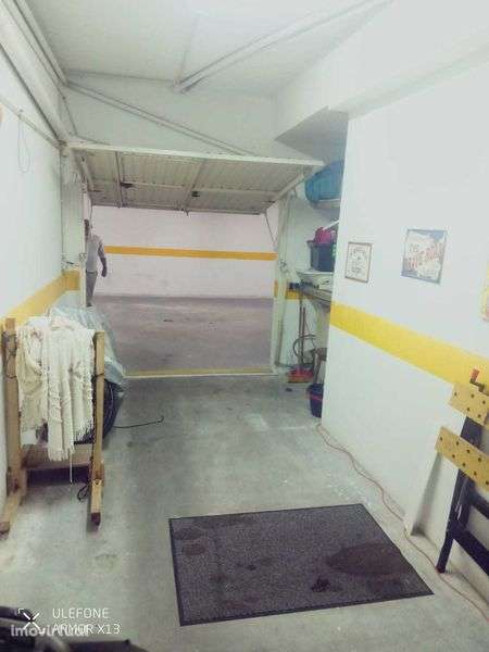 Arrenda-se garagem/armazém 23m2 por 175,00 eur - Grande imagem: 4/4