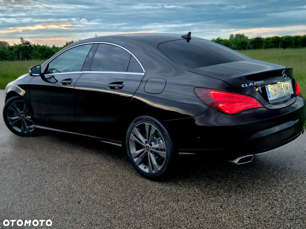 Mercedes-Benz CLA 200 7G-DCT - 7
