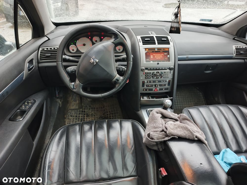 Peugeot 407 - 8