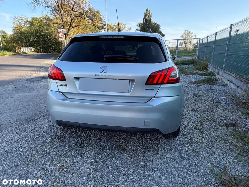 Peugeot 308 - 6