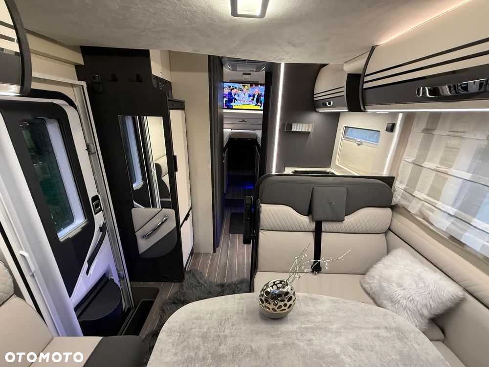 Roller Team 284 TL camper 5-osób salon Polska jak nowy! - 19