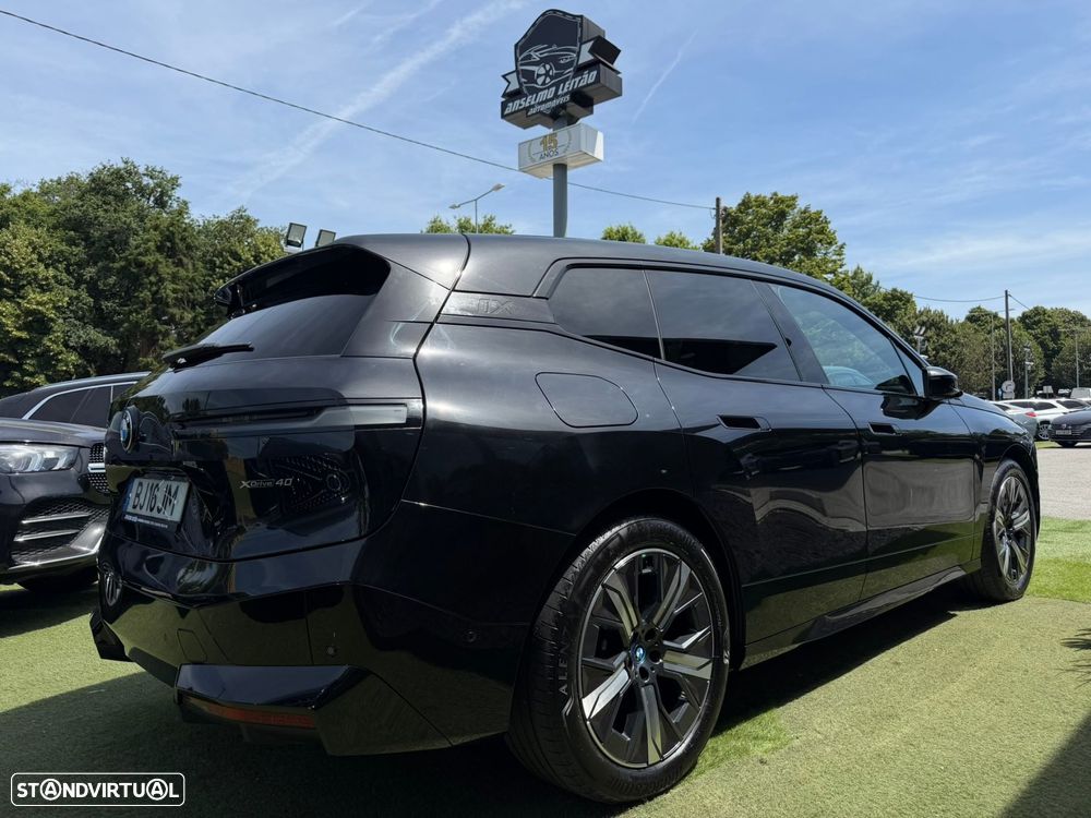 BMW iX xDrive 40 Pack Desportivo - 4