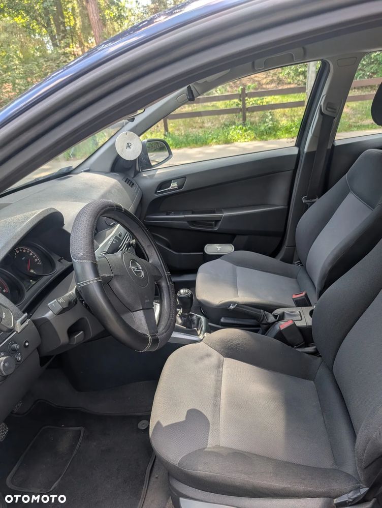 Opel Astra 1.7 CDTI - 12