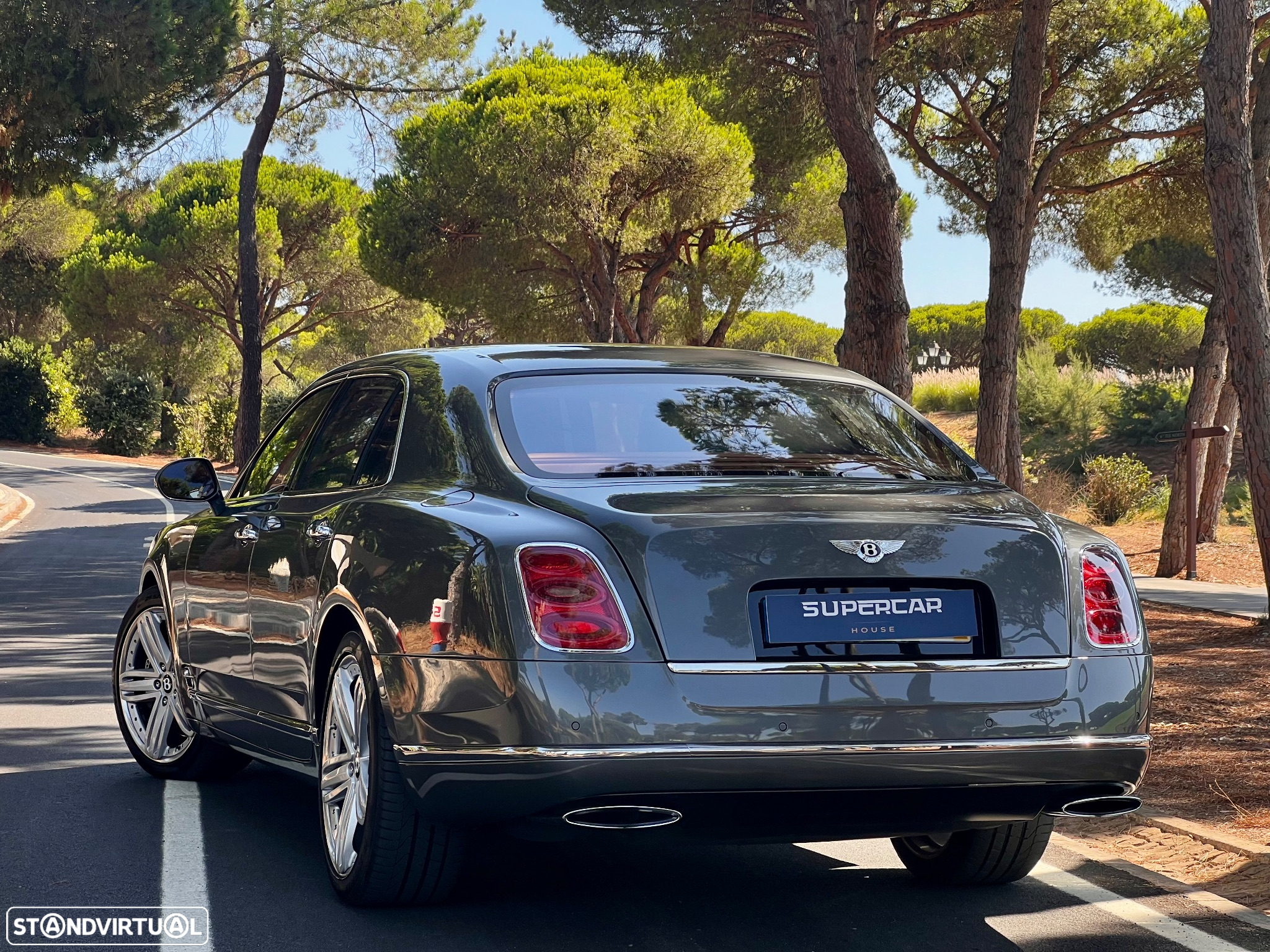 Bentley Mulsanne Standard - 46