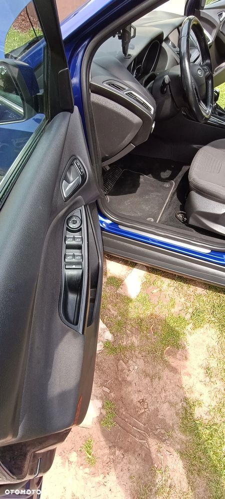 Ford Focus 2.0 TDCi Titanium ASS - 11