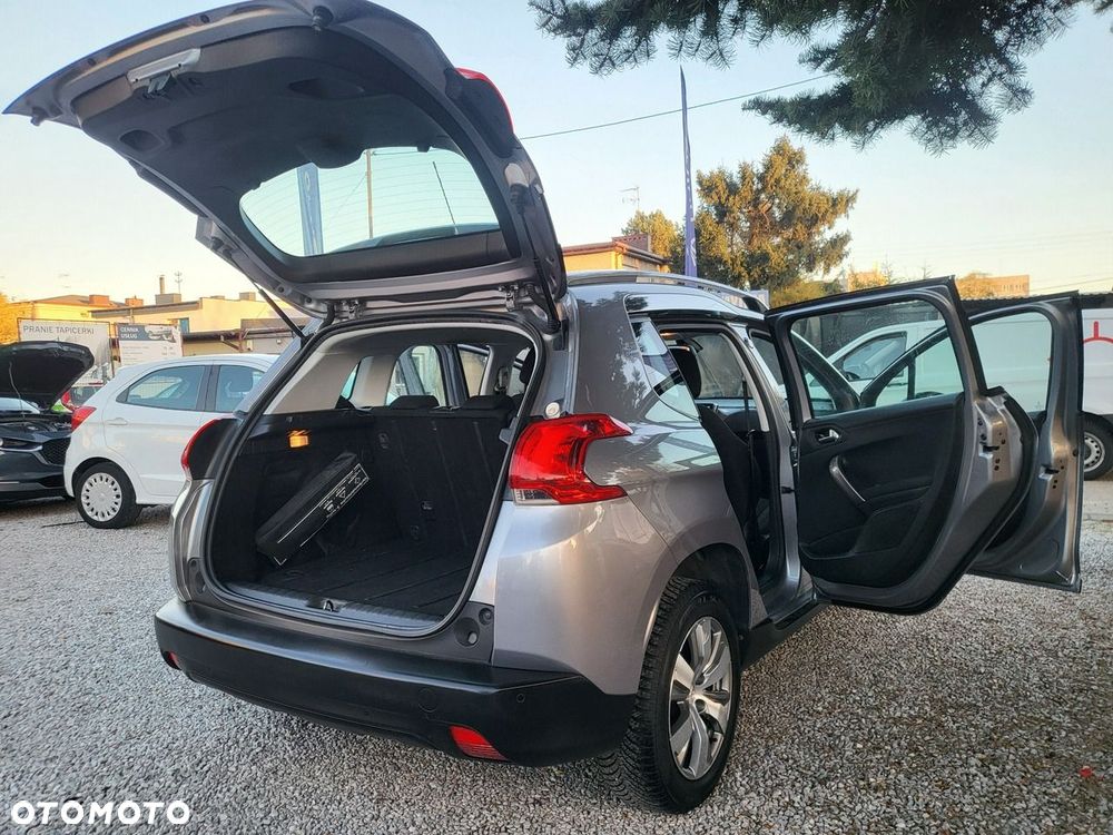 Peugeot 2008 - 11