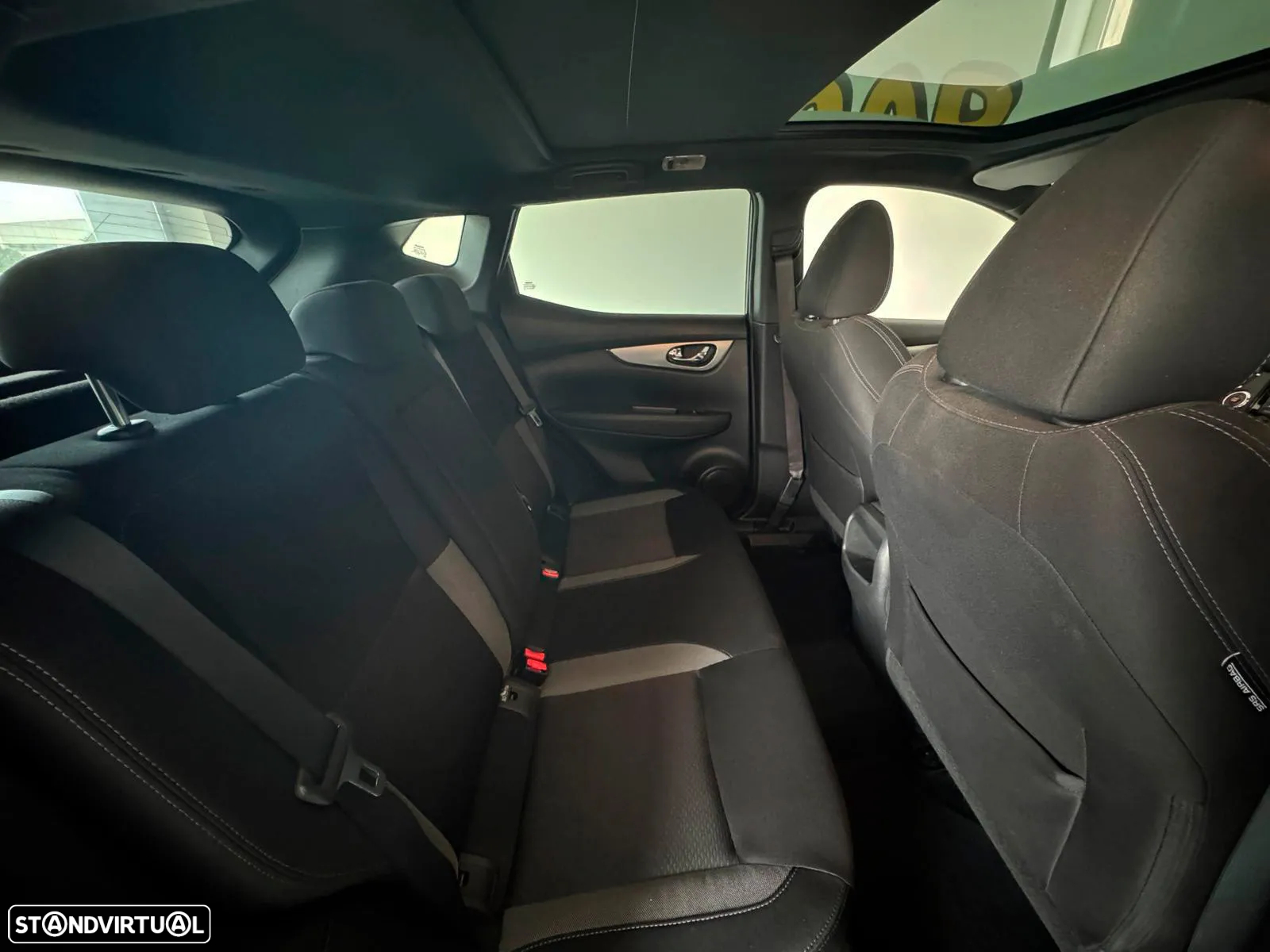 Nissan Qashqai 1.3 DIG-T N-Connecta J18 - 12