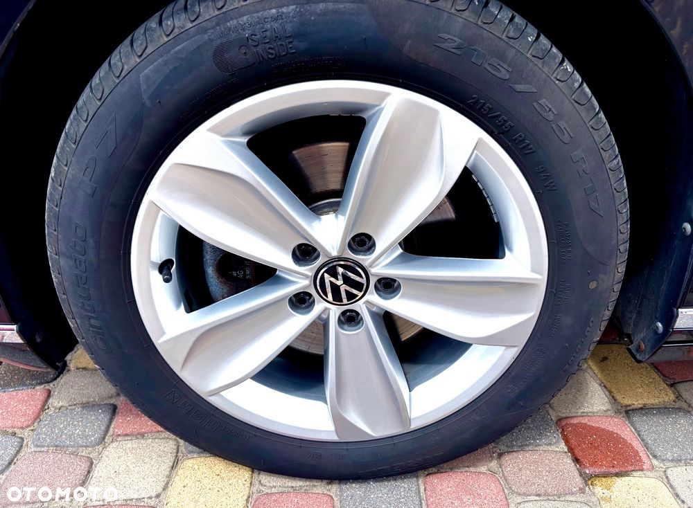 Volkswagen Passat 2.0 TDI SCR Comfortline DSG - 25