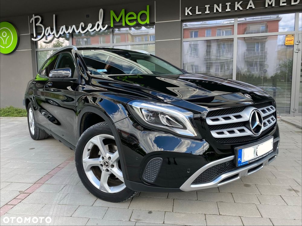 Mercedes-Benz GLA 200 7G-DCT Urban - 10