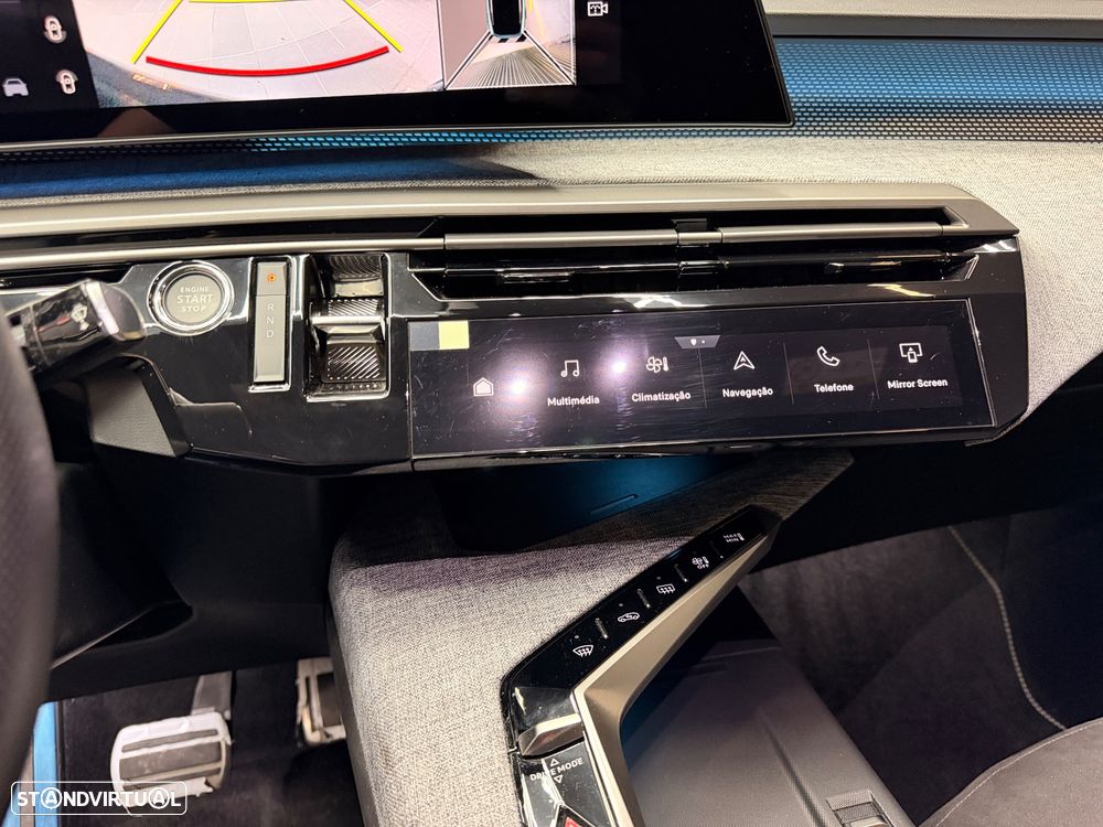 Peugeot E-3008 210 GT EXCLUSIVE - 21