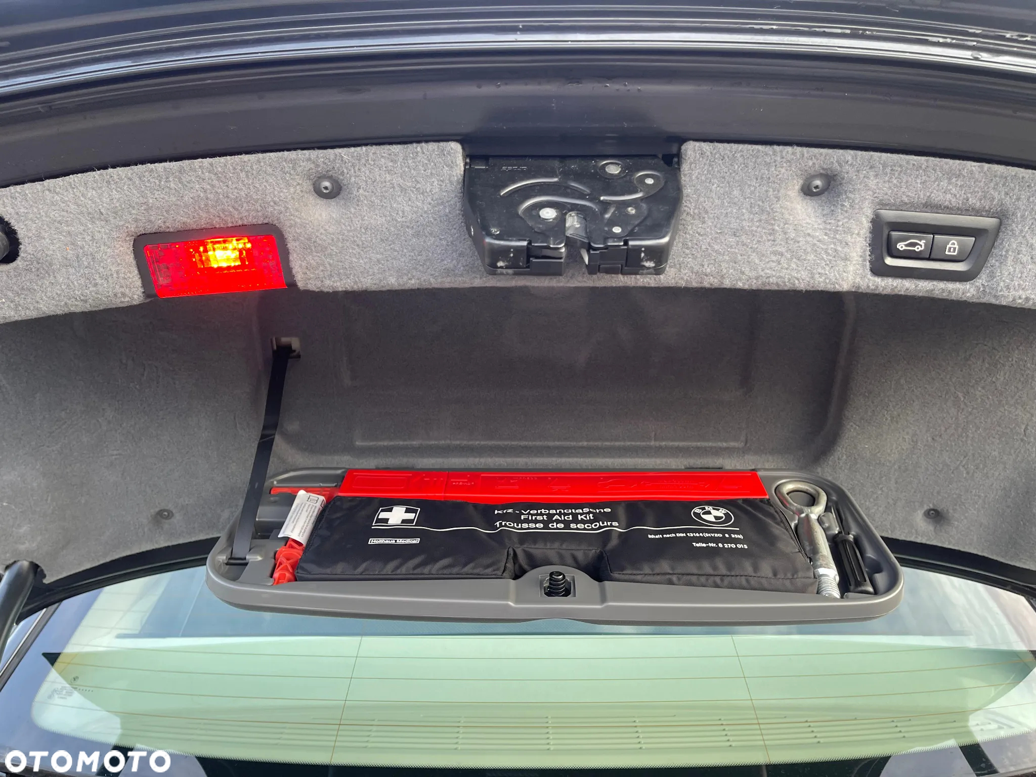 BMW Seria 7 750Li - 29