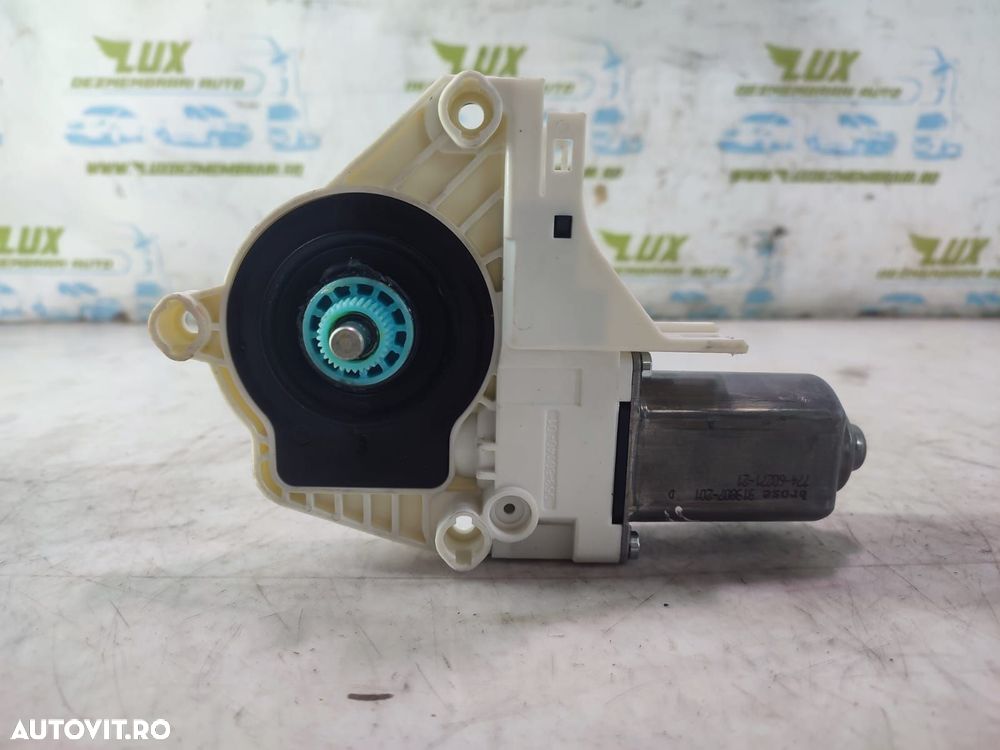 Motoras geam dreapta fata 8K0959802B Audi A8 D4/4H [2010 - 2014] 4.2 - 3
