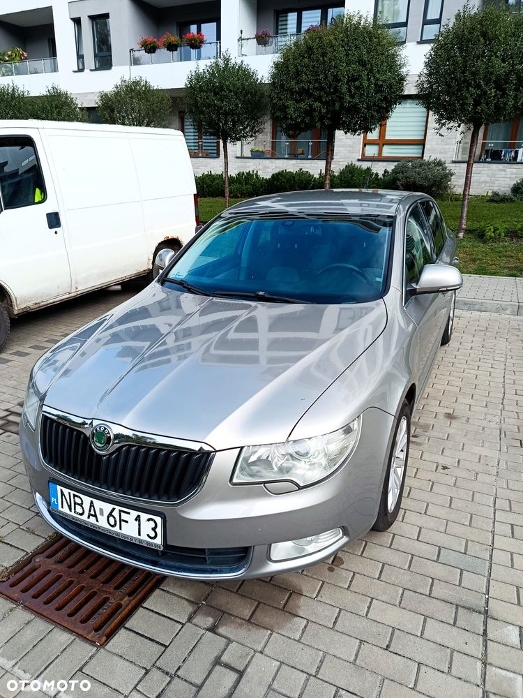 Skoda Superb 2.0 TDI Elegance - 2