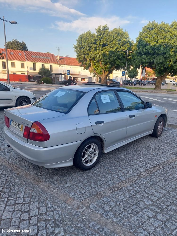Mitsubishi Lancer - 6
