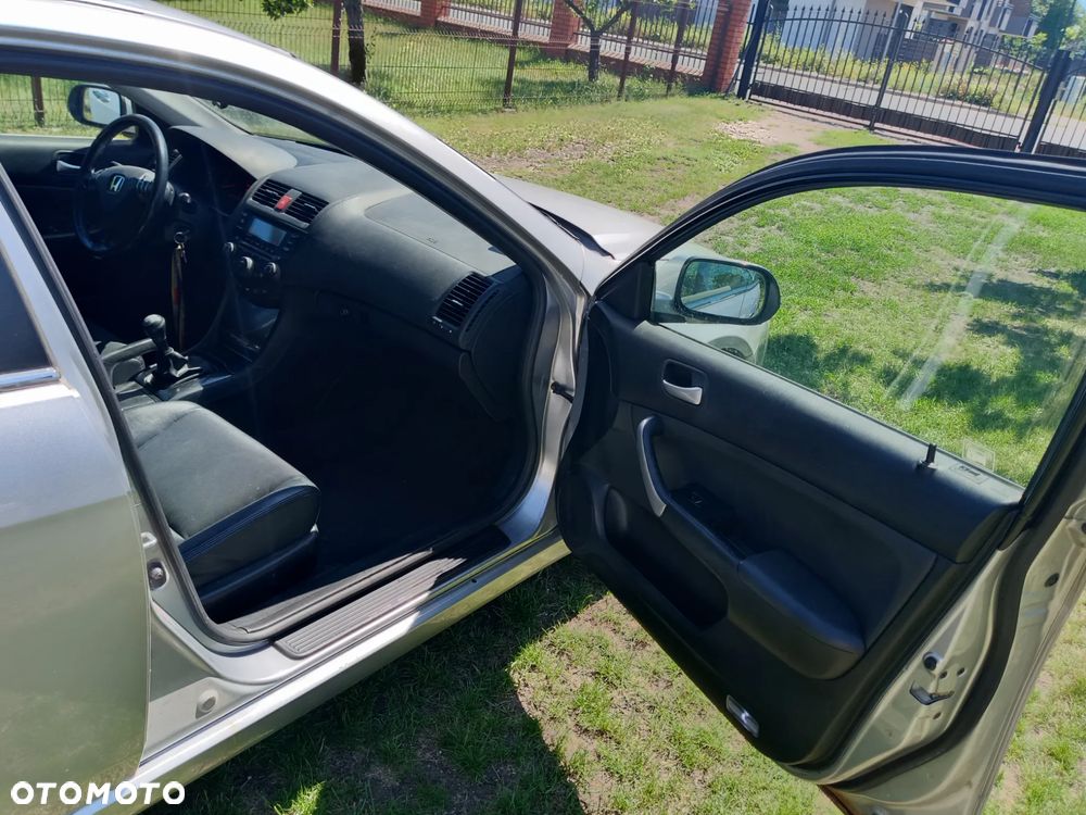 Honda Accord - 10
