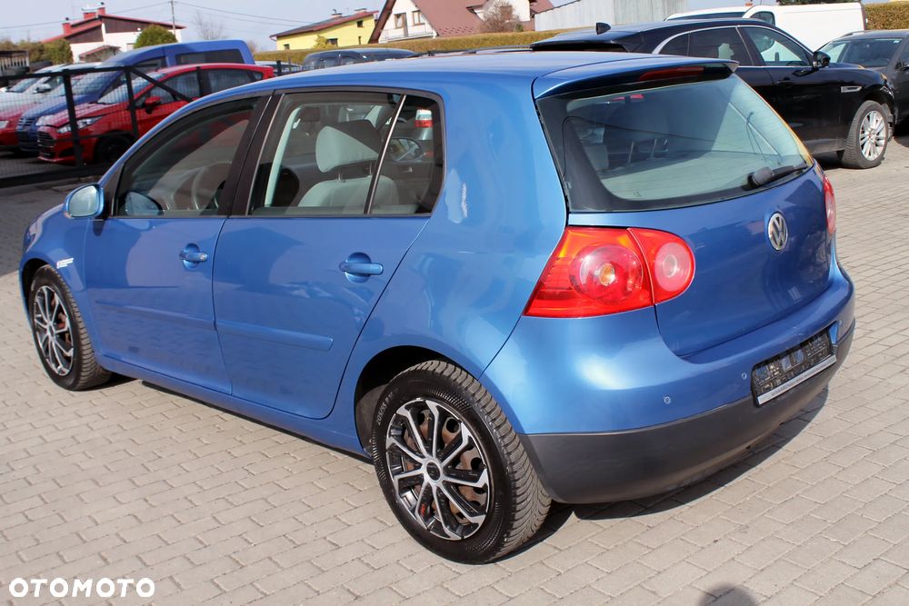 Volkswagen Golf - 4