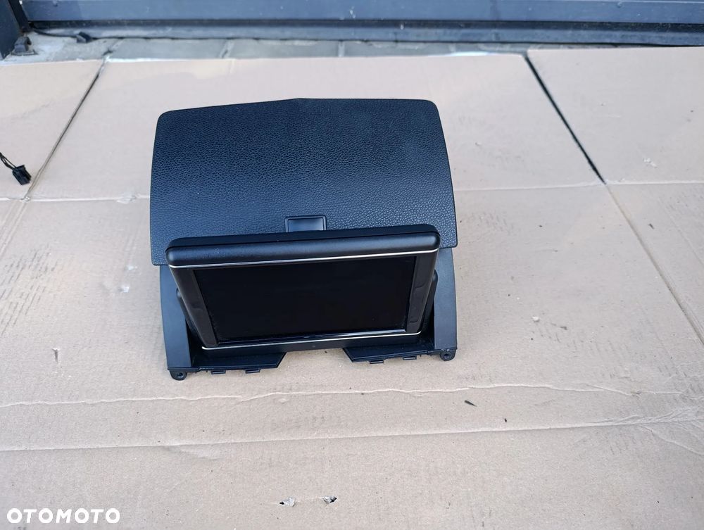 MERCEDES W204 EKRAN WYŚWIETLACZ MONITOR A2048204697 - 1