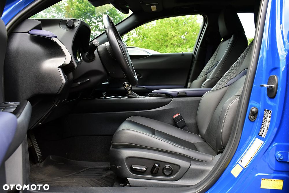 Lexus UX 250h GPF F Sport 2WD - 5