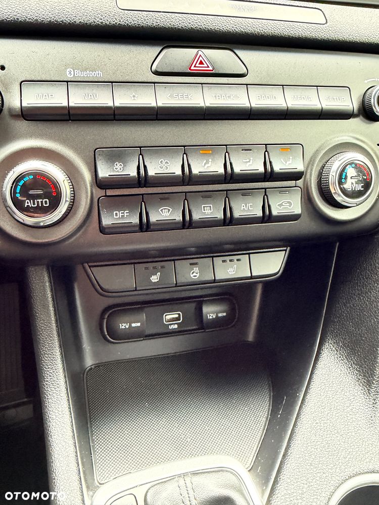 Kia Sportage 1.6 CRDI AWD Eco-Dynamics+ (48V M-H) DCT GT-Line - 22