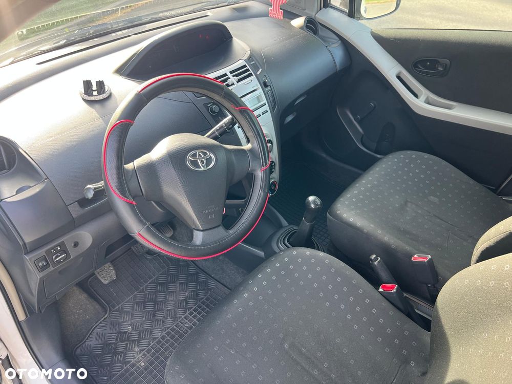 Toyota Yaris 1.4 D-4D Edition - 17