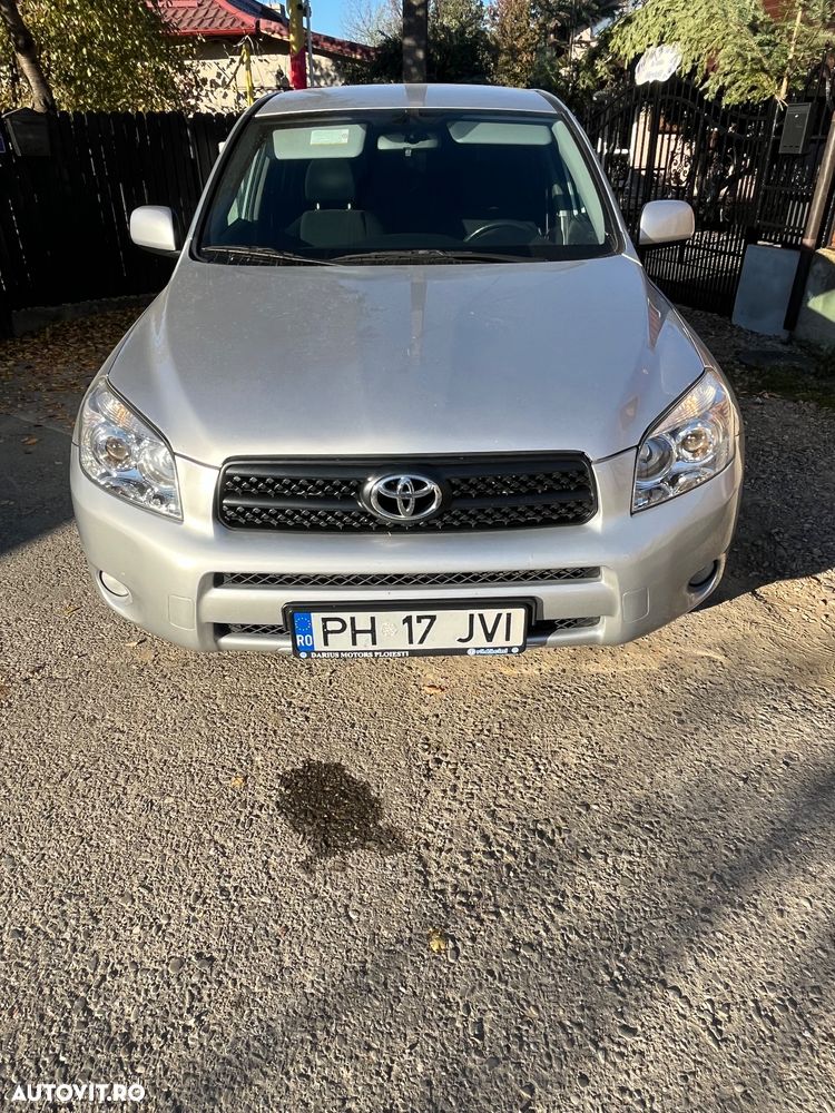 Toyota RAV4 2.2 D-4D Confort - 1
