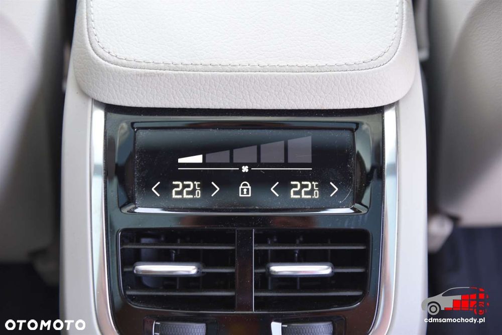 Volvo XC 90 - 23