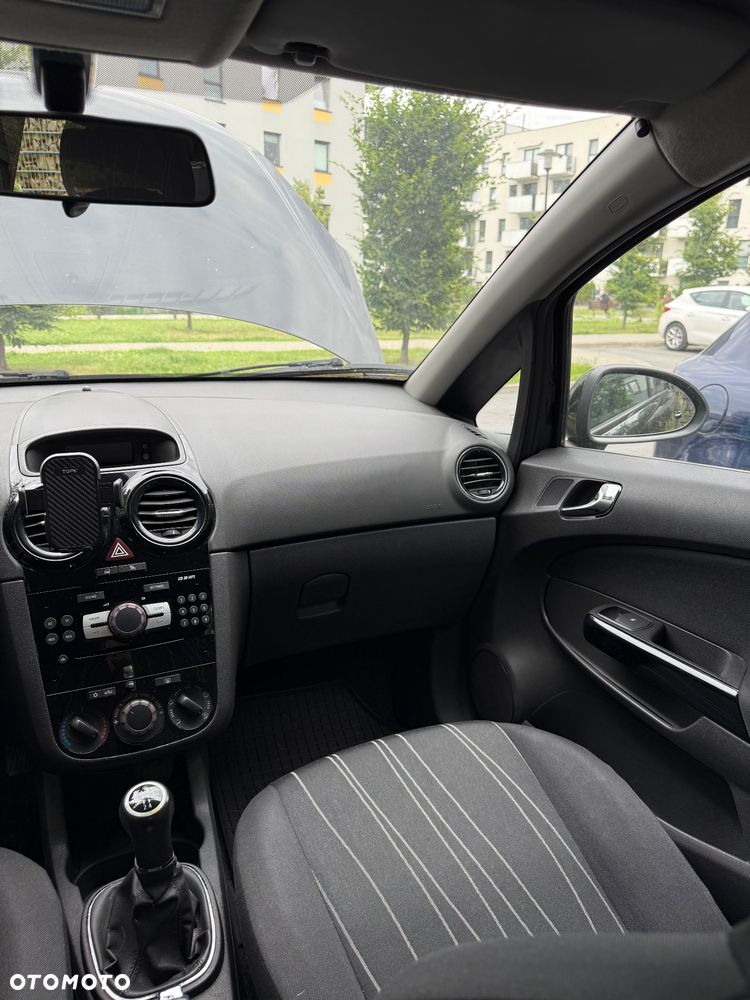 Opel Corsa 1.2 16V Enjoy - 17