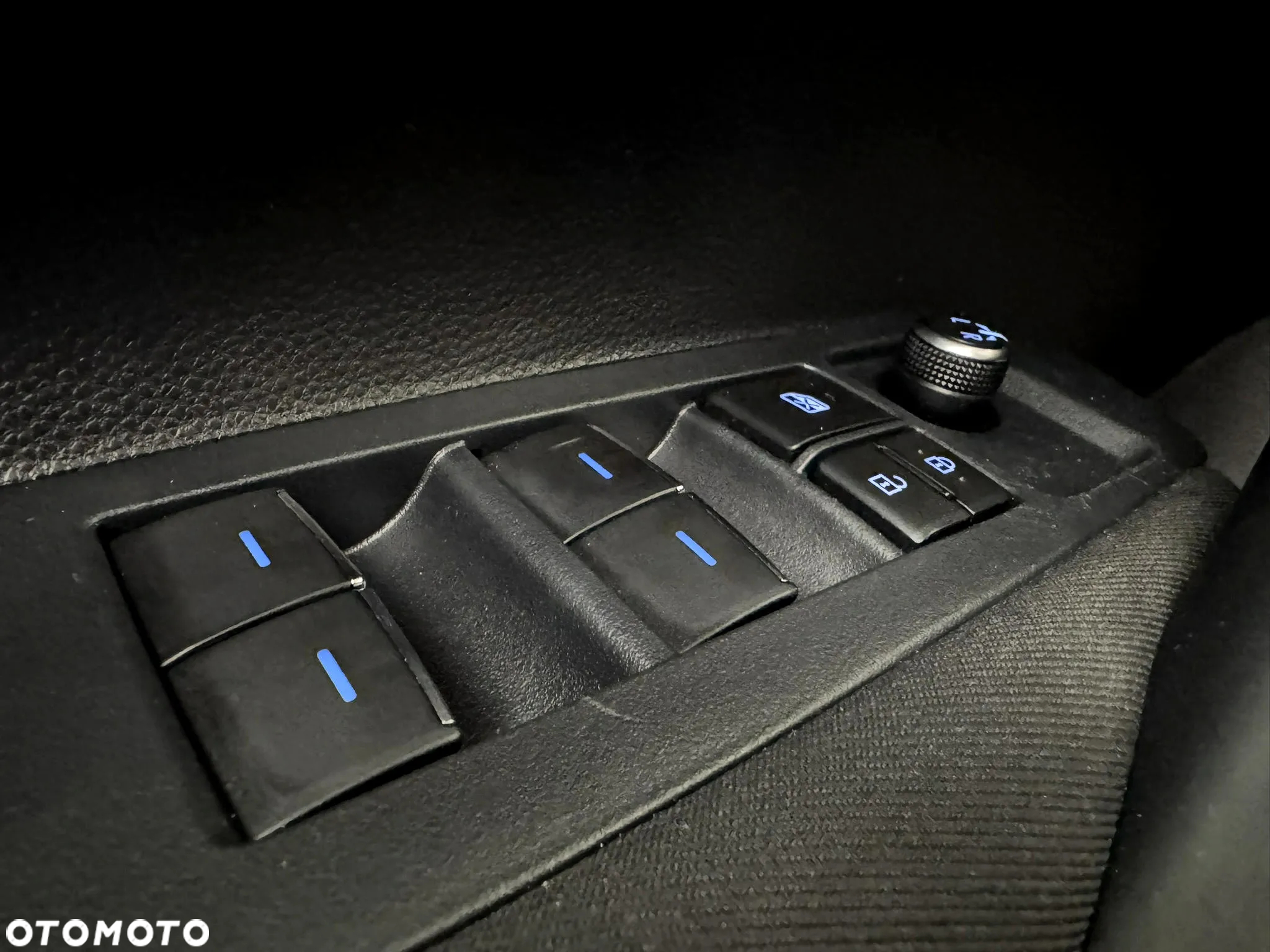 Toyota Corolla 1.8 Hybrid Comfort - 26