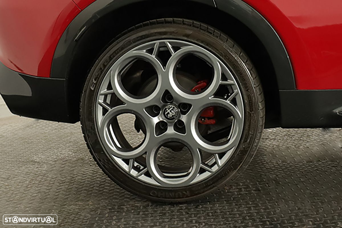 Alfa Romeo Tonale 1.5 Hybrid Edizione Speciale - 5