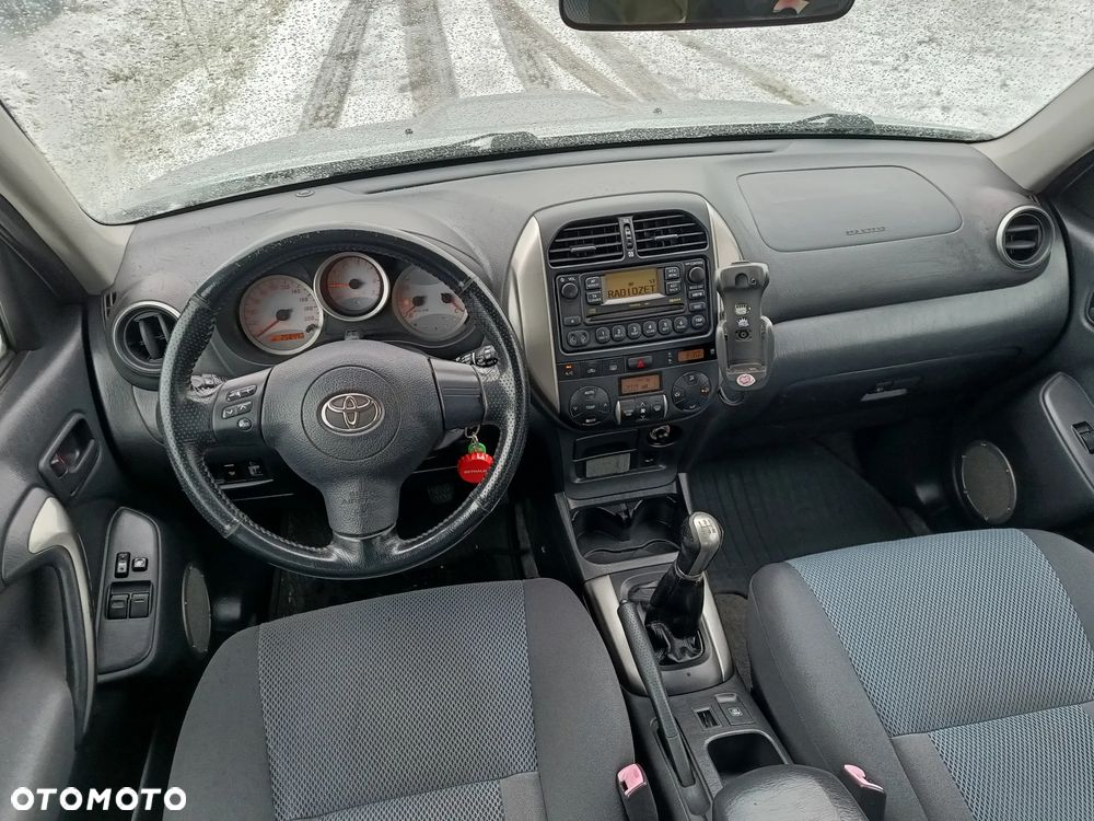 Toyota RAV4 D-4D 4x4 - 9