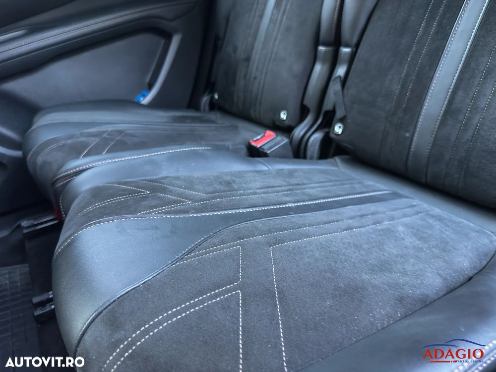 Peugeot 5008 2.0L BlueHDI EAT8 S&S GT Pack - 33