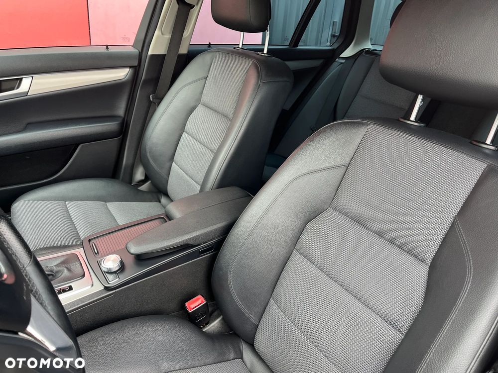 Mercedes-Benz Klasa C 250 (BlueEFFICIENCY) 7G-TRONIC Avantgarde - 13