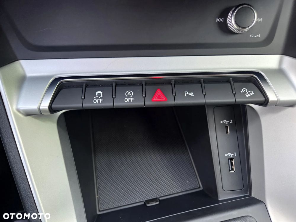 Audi Q3 35 TFSI Advanced - 35