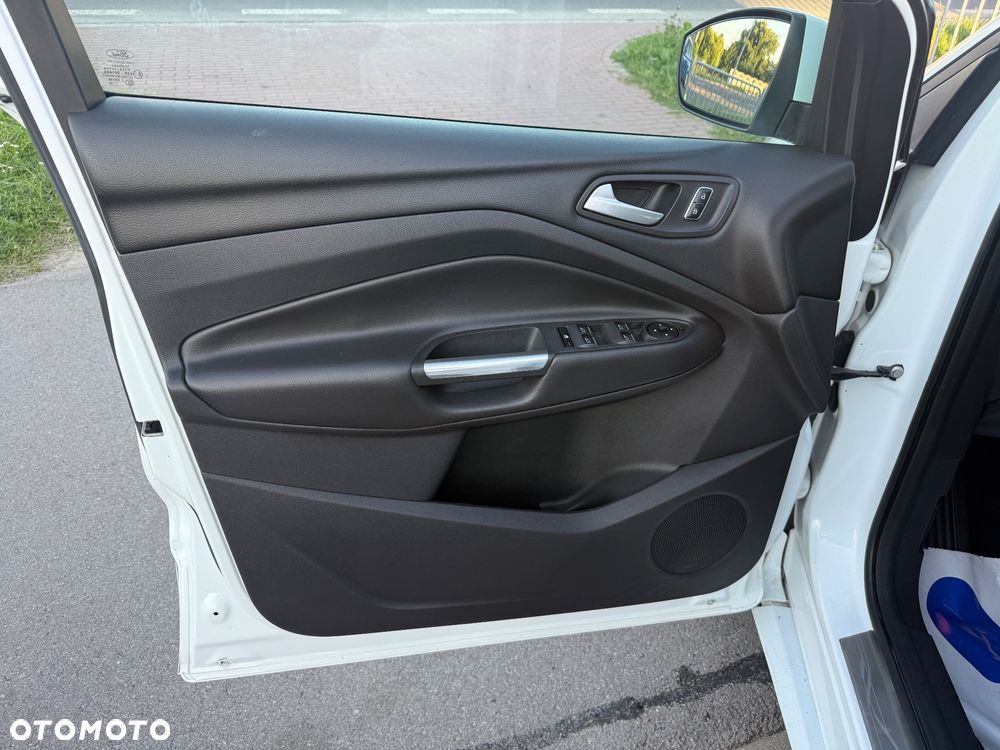 Ford Kuga 2.0 TDCi 4x4 ST-Line - 15