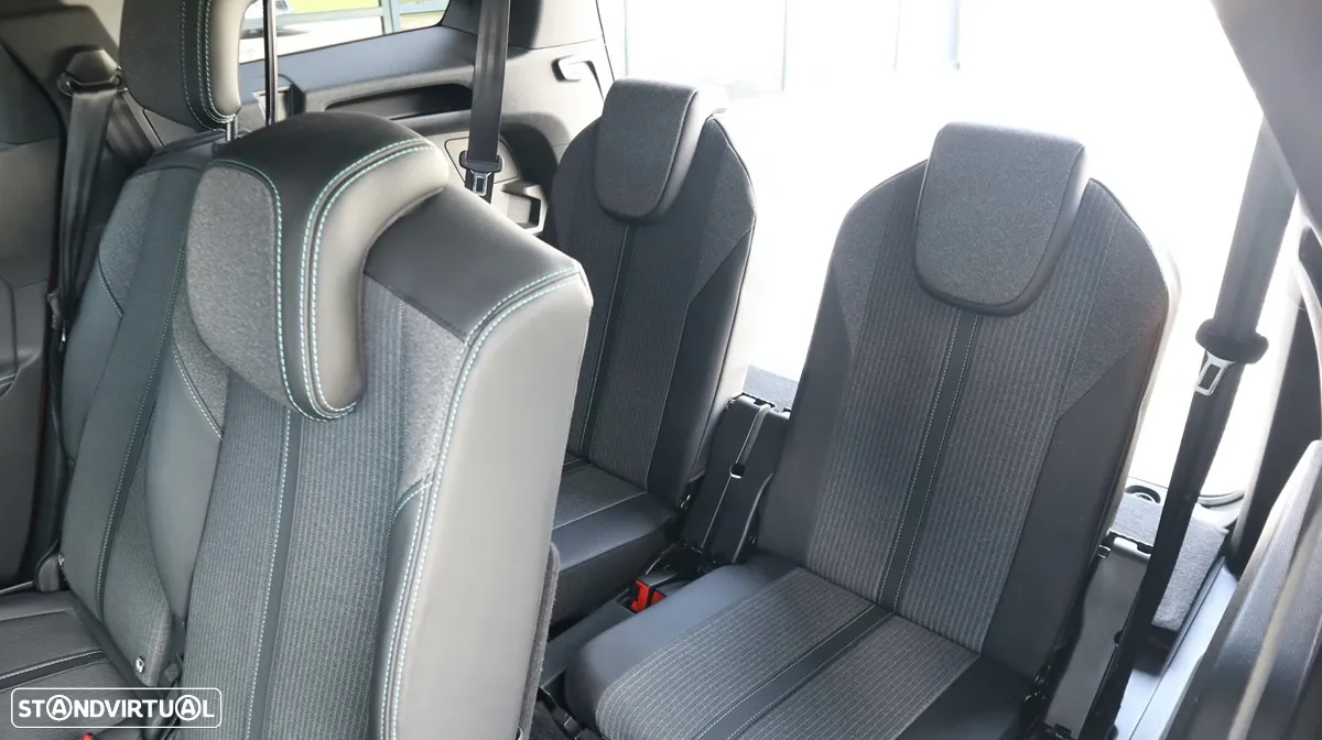 Peugeot 5008 1.5 BlueHDi Allure Pack EAT8 - 51